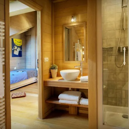 Fernuy - Ovo Network Chalet